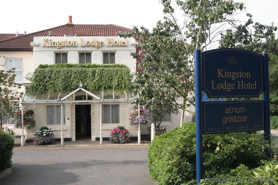 Kingston Lodge Hotel Kingston upon Thames  Esterno foto