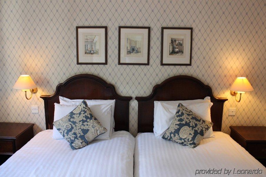 Kingston Lodge Hotel Kingston upon Thames  Camera foto