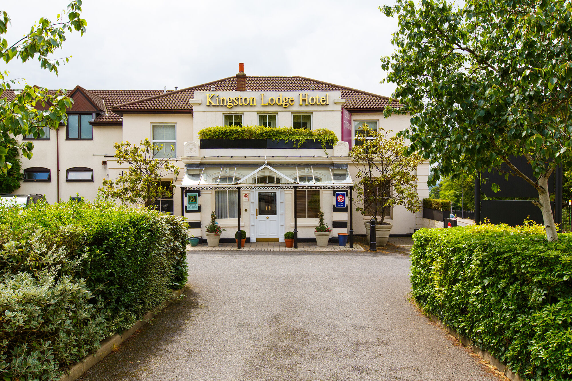 Kingston Lodge Hotel Kingston upon Thames  Esterno foto