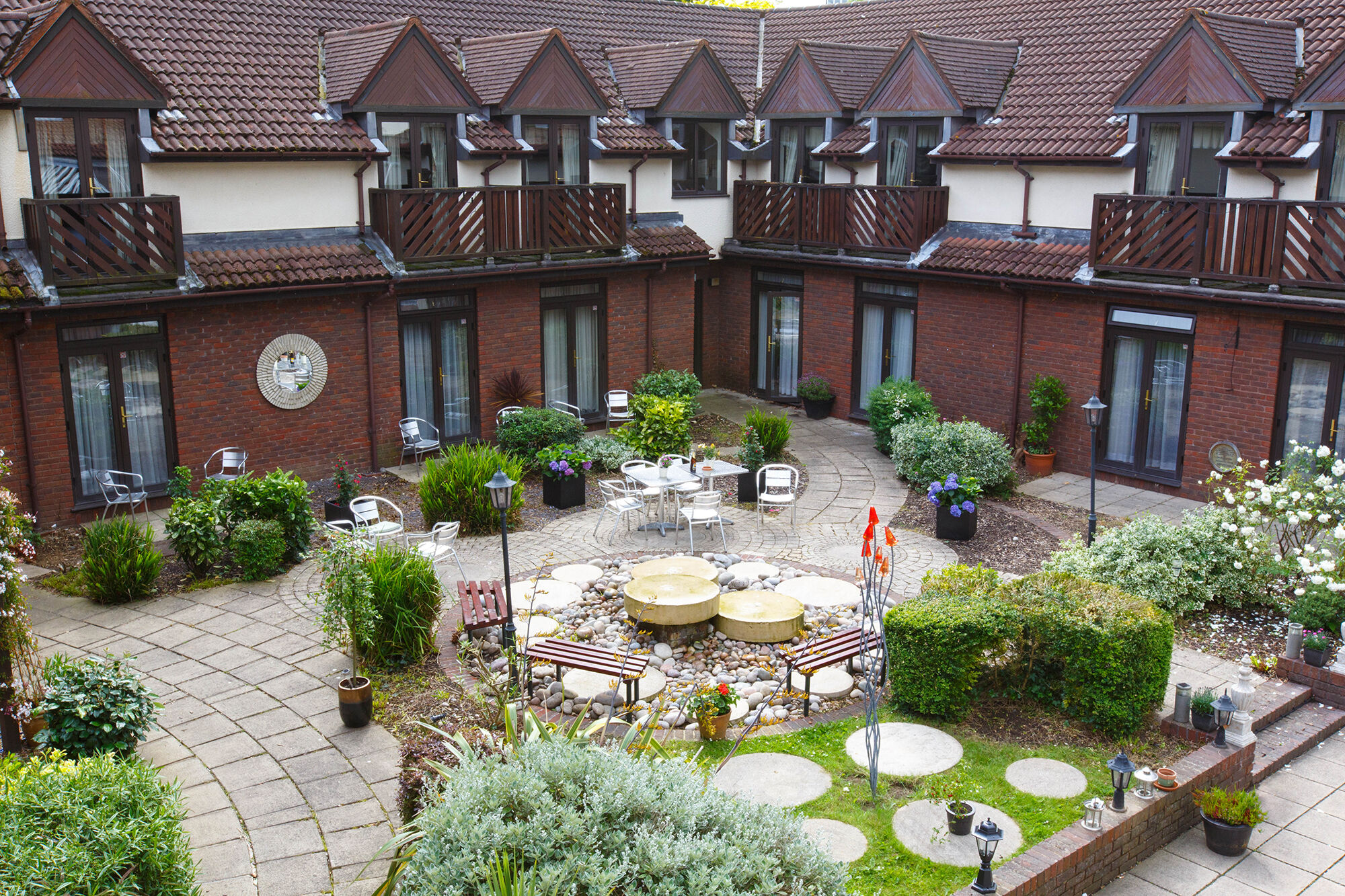 Kingston Lodge Hotel Kingston upon Thames  Esterno foto
